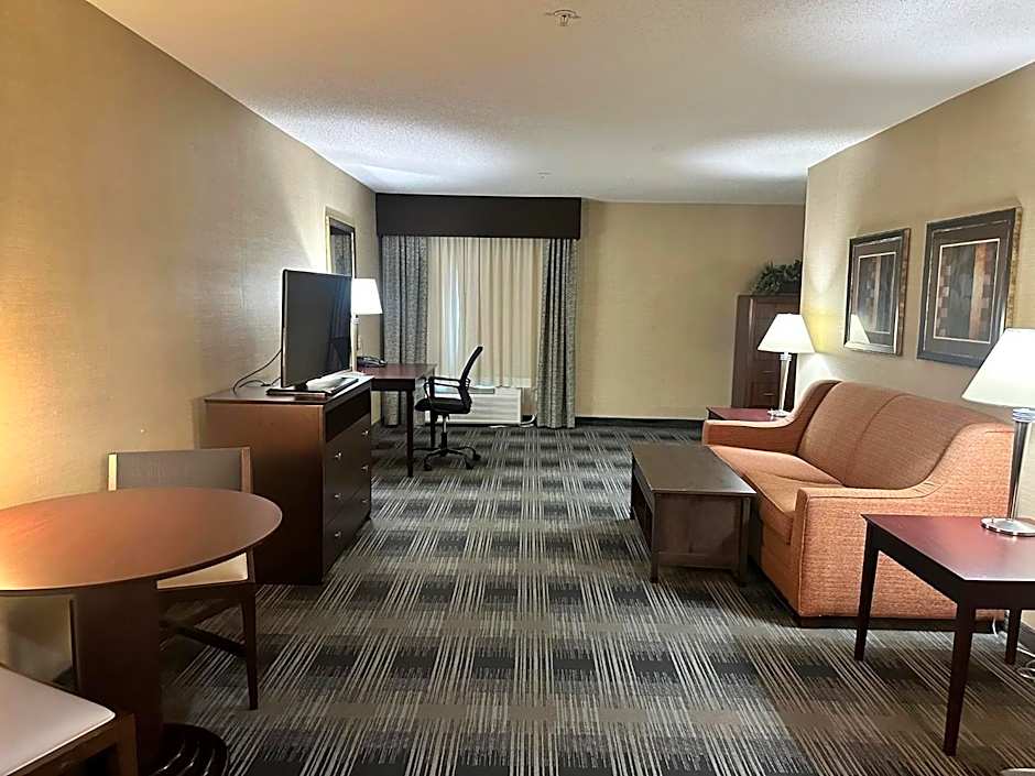 Holiday Inn Express and Suites Meriden By IHG
