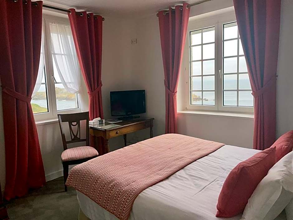Photo 1 of 4 of Deluxe, Sea View