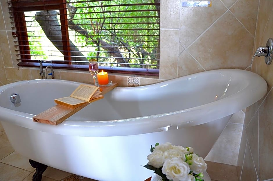 Muqurati Lodge - Dinokeng Game Reserve