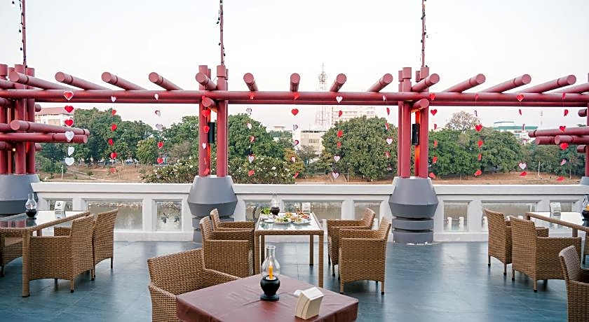 Wangchan Riverview Hotel