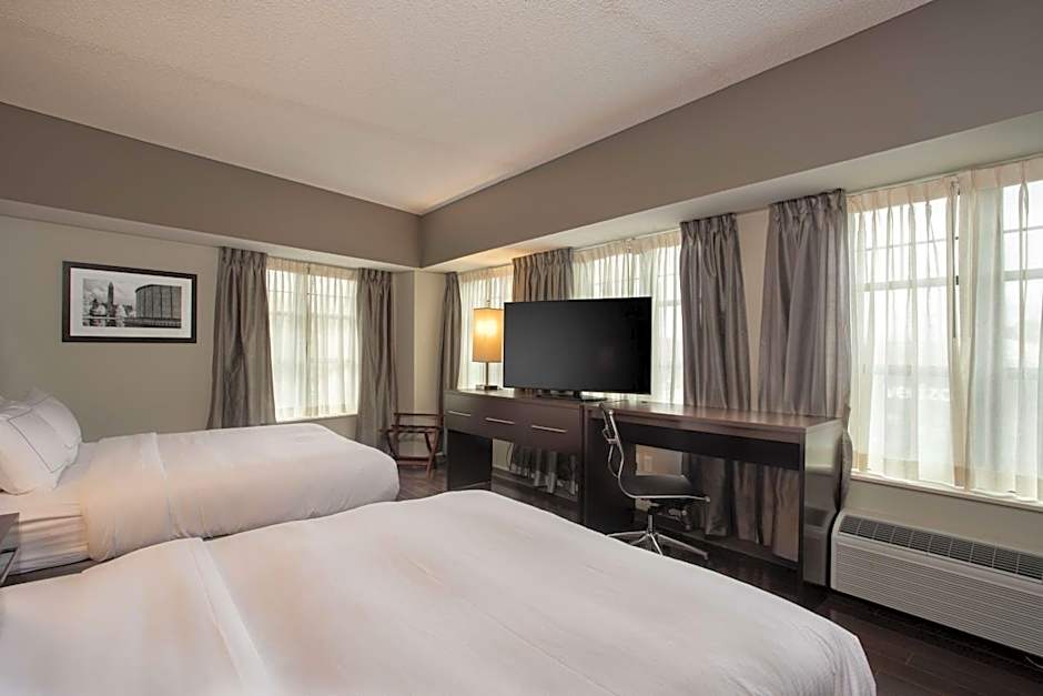 The Mosey Buffalo Williamsville Tapestry Collection Hilton