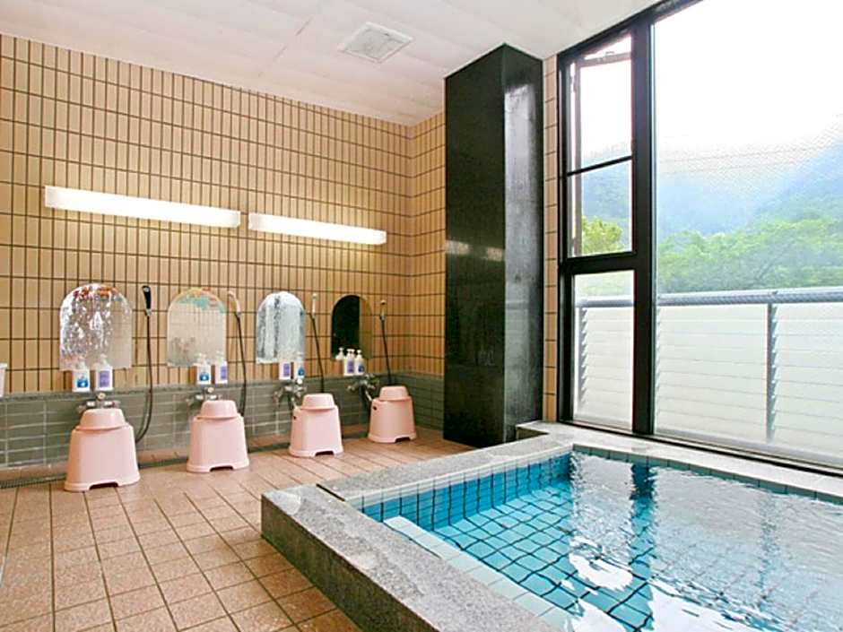 Gokayama Onsen Akaokan