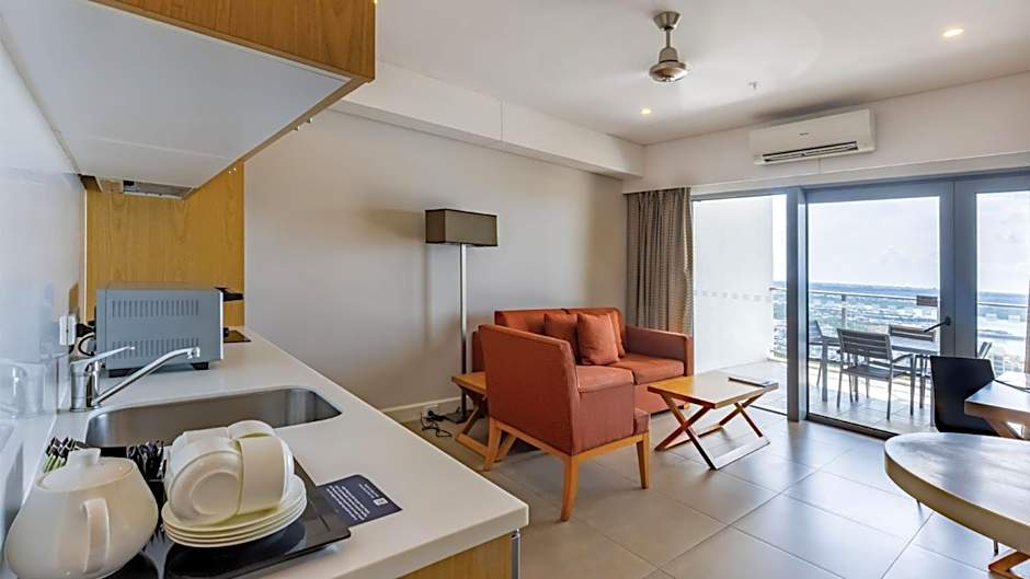 Oaks Darwin Elan Hotel