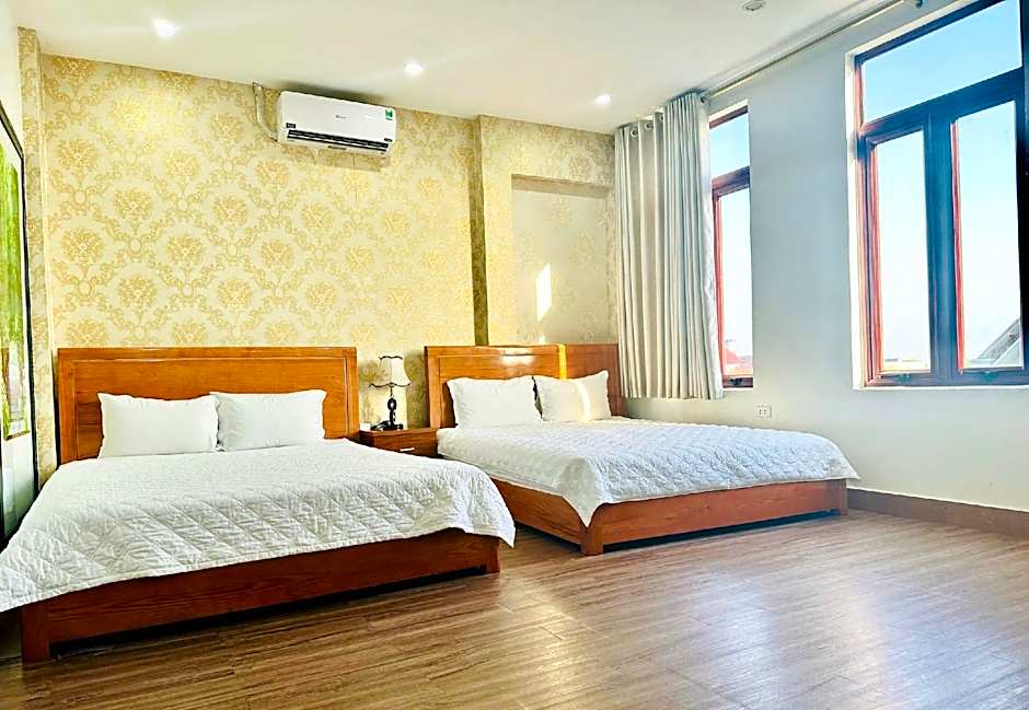 Luxury Airport Hotel & Spa