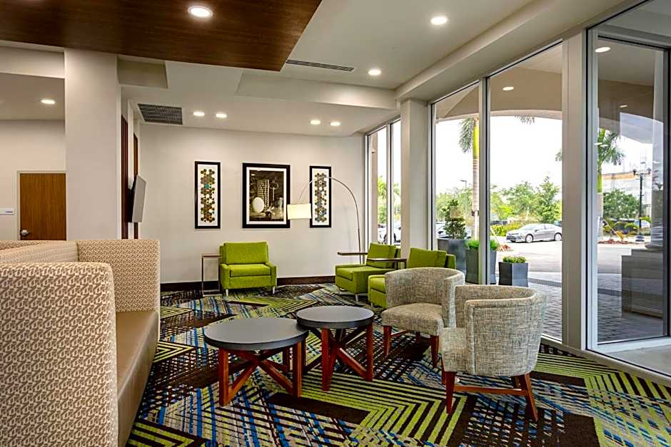 Holiday Inn Express & Suites - Miramar By IHG