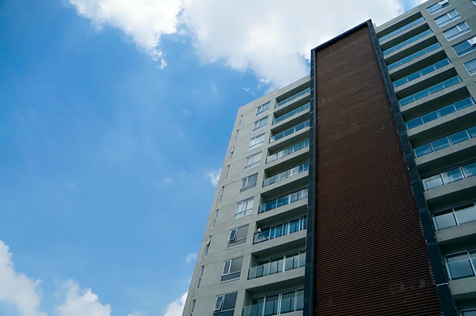 Metropolitan Suites