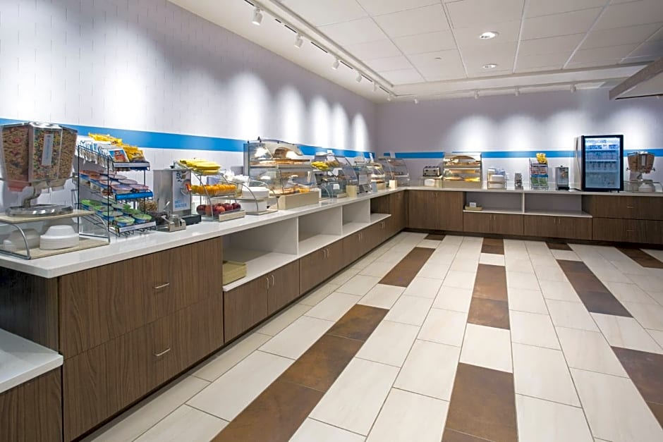 Holiday Inn Express & Suites Monterrey Valle By IHG