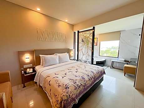 Executive Jacuzzi Room