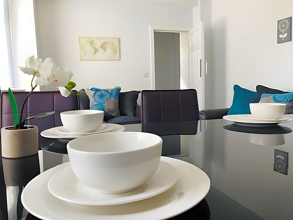 Townhouse @ 51 Balfour St -Stoke