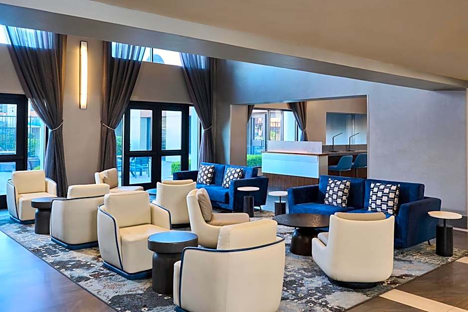 DoubleTree By Hilton Newark - Fremont
