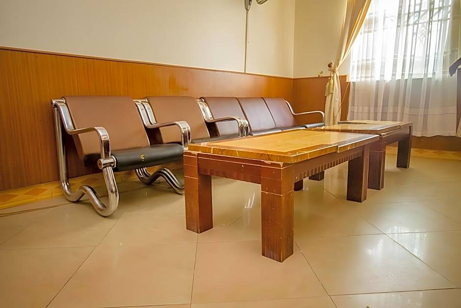 Platinum Royal Hotel – Kampala