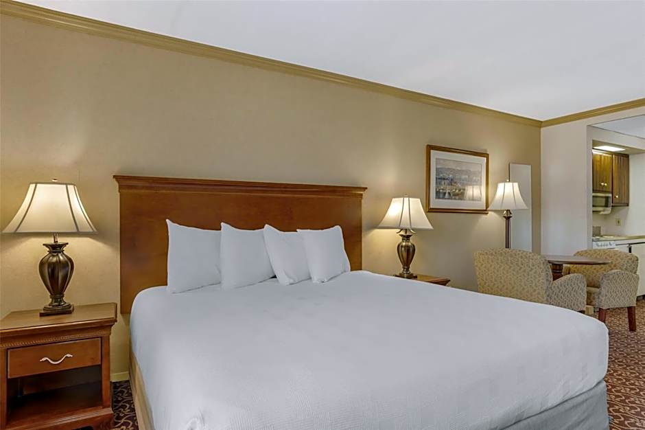 Best Western Plus Morristown Inn