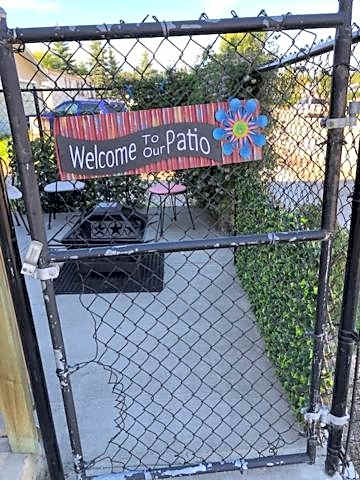 Shoreside Inn & Suites