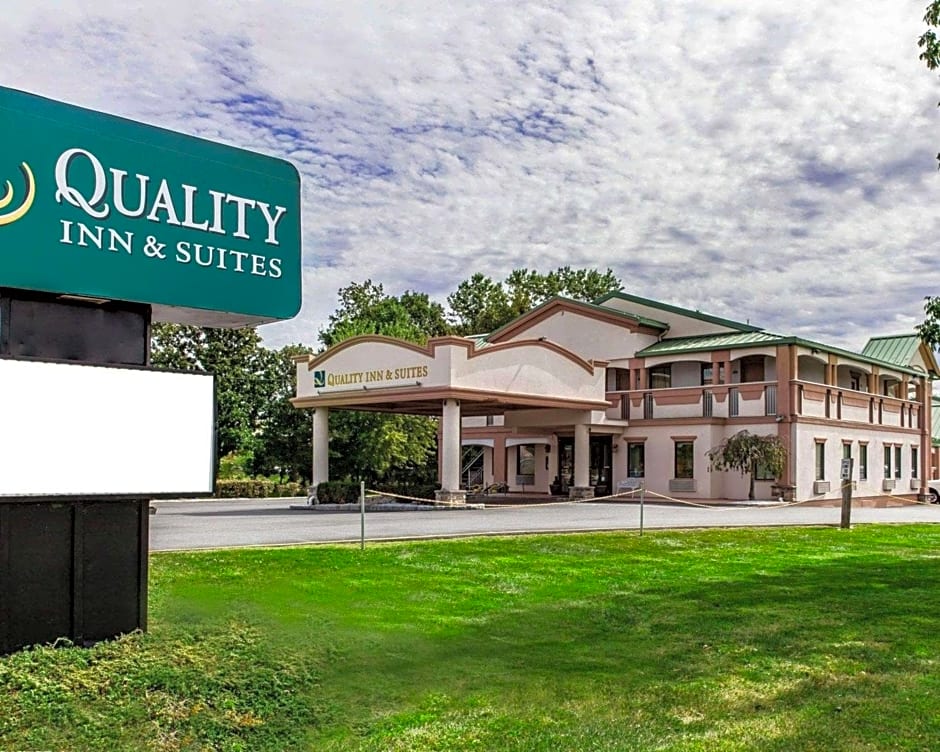 Quality Inn & Suites Quakertown-Allentown