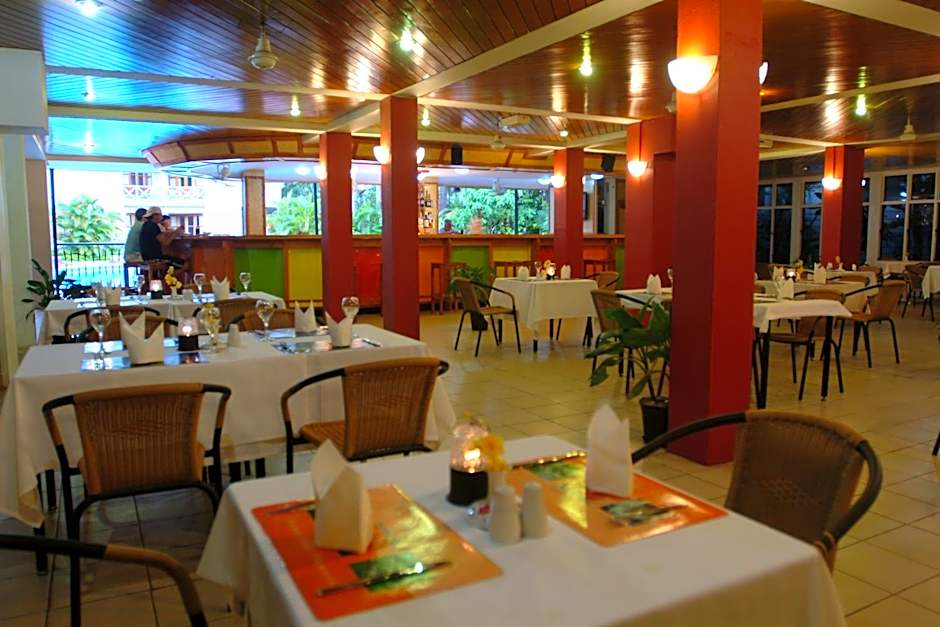 Hexagon International Hotel, Villas & Spa