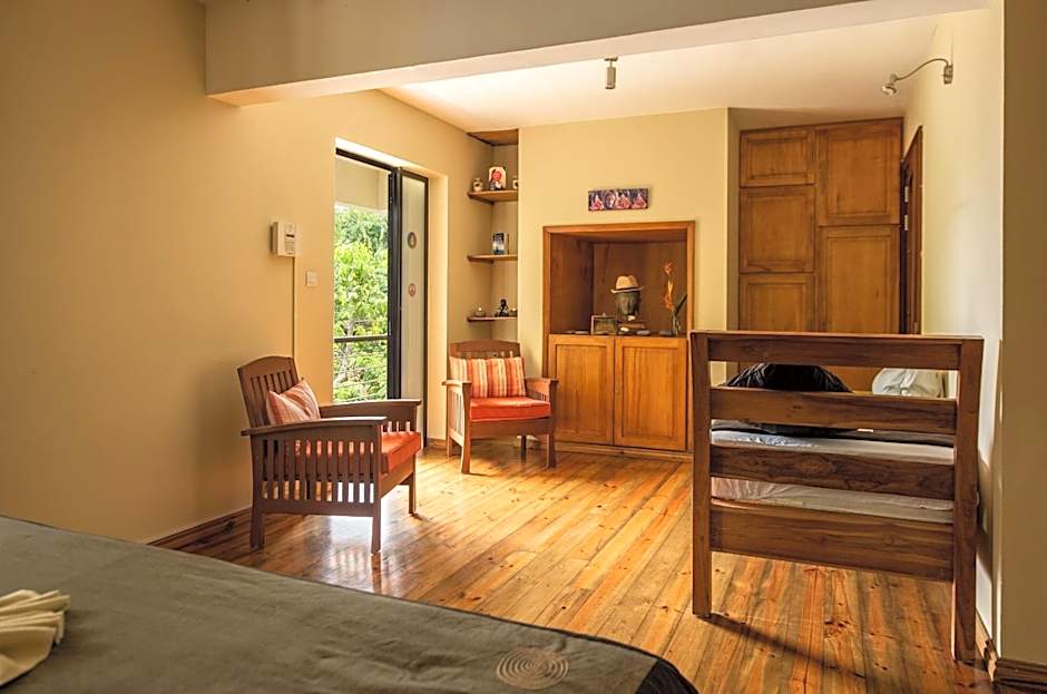 Happy Days Guest House