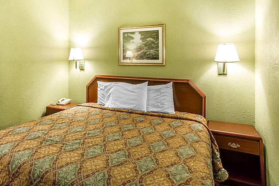 Rodeway Inn & Suites Smyrna