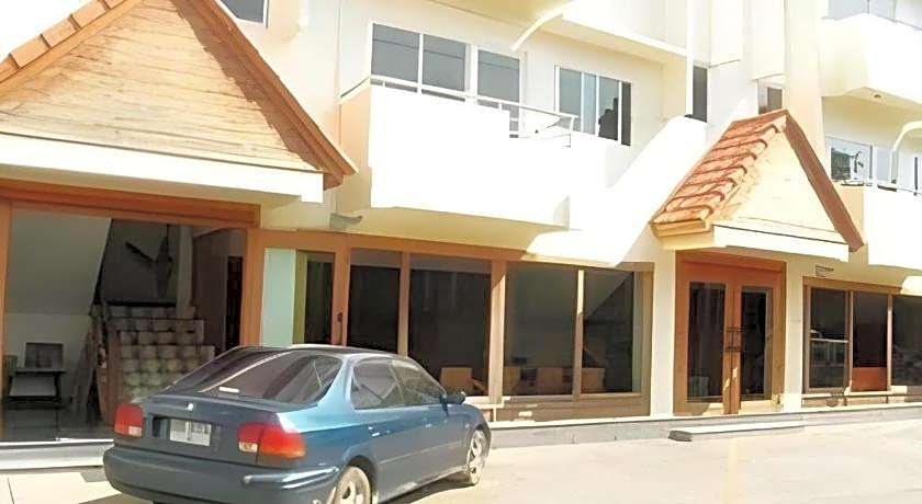 Fah Place Hotel