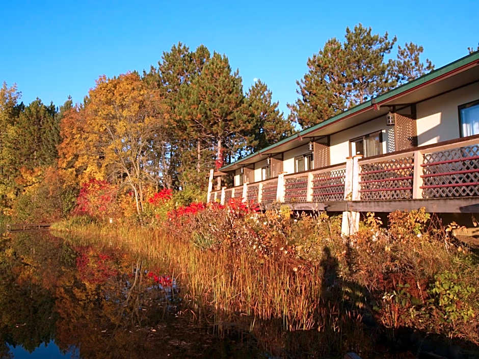 Riverside Motel