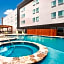 La Quinta Inn & Suites by Wyndham McAllen Convention Center