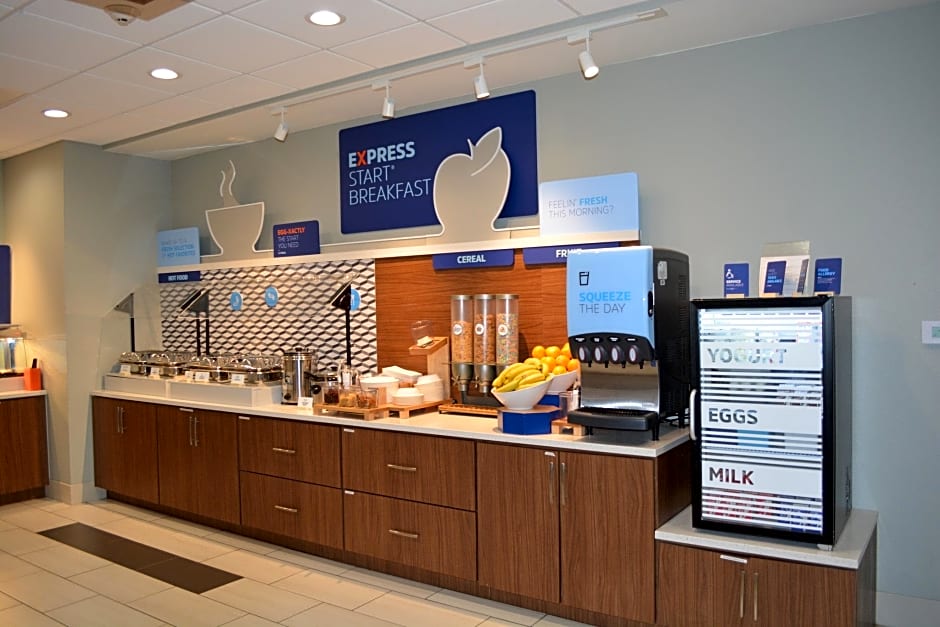Holiday Inn Express And Suites Liberal By IHG