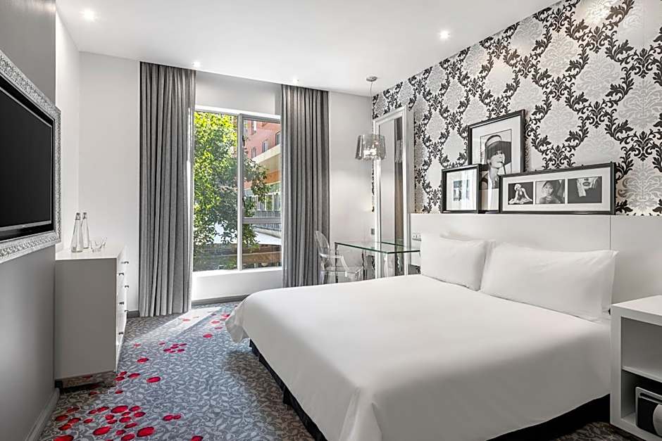 Protea Hotel by Marriott Fire & Ice Johannesburg Melrose Arch