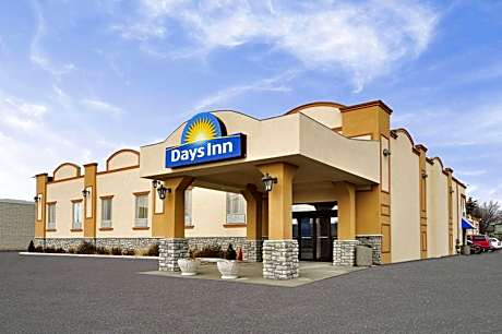 Days Inn by Wyndham Brampton