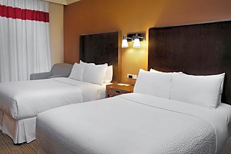 Deluxe Double Room with Two Double Beds
