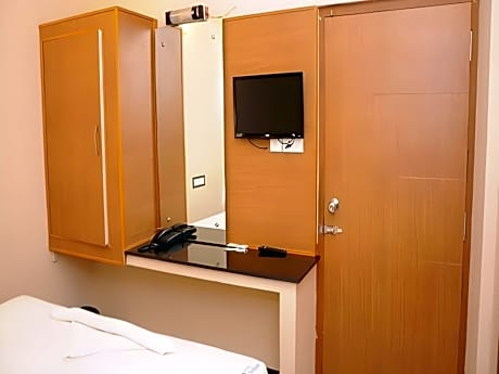 Standard Room With Fan and Temple View