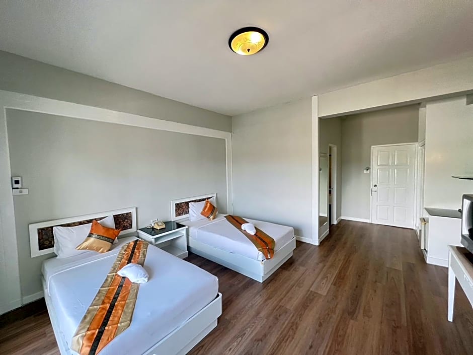 Chao Phya Grand Hotel