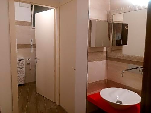 Hotel Telenia