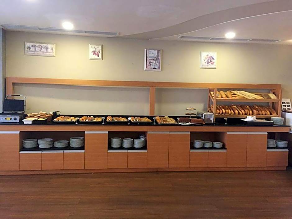 Anemon Adana Hotel