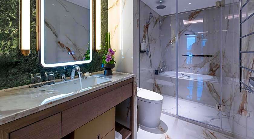 Wyndham Grand Plaza Royale Ningbo