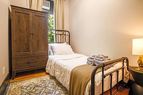 Cosy 1 Single Bed