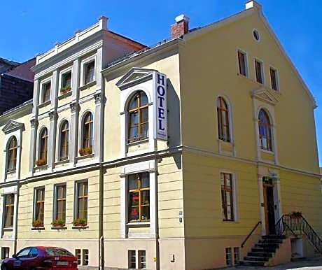Hotel Meridian