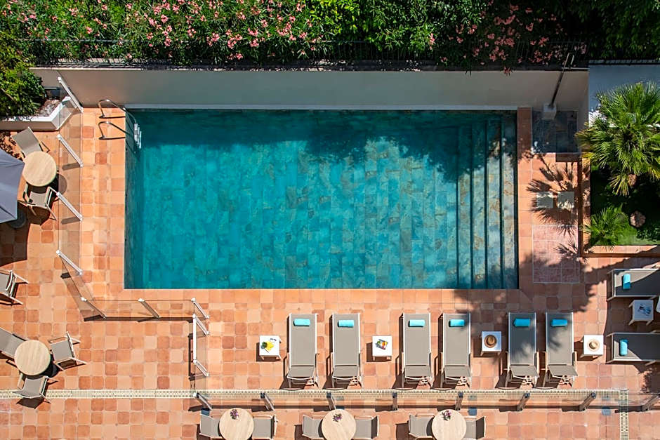Photo 1 of 51 of Le Cetai Cannes Beach Hotel