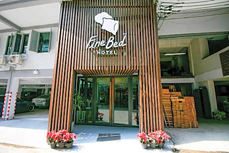 Fine Bed Hotel