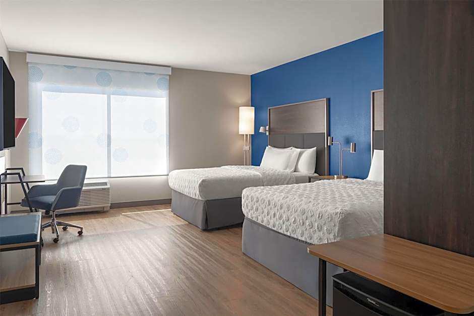 Tru by Hilton Kearney