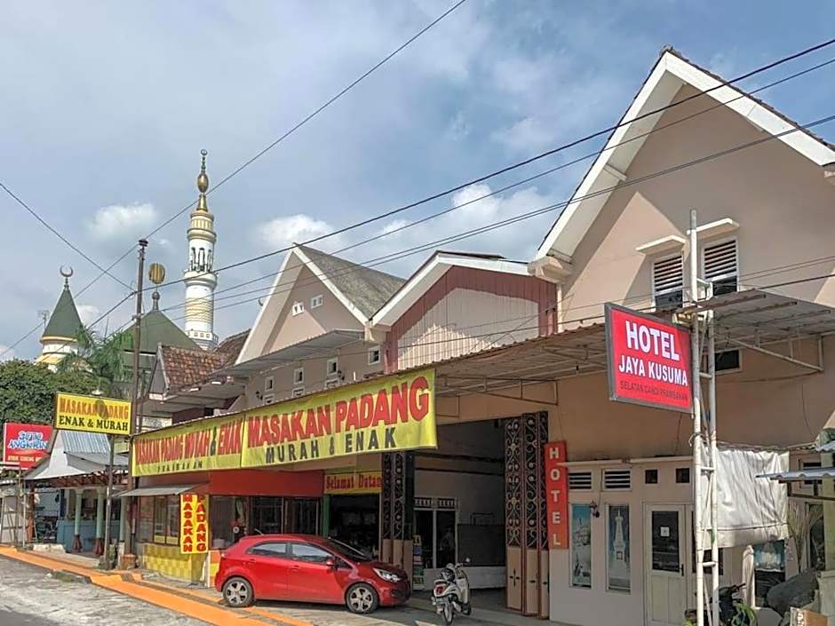 Hotel Jaya Kusuma near Candi Prambanan