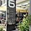 Hotel SiX