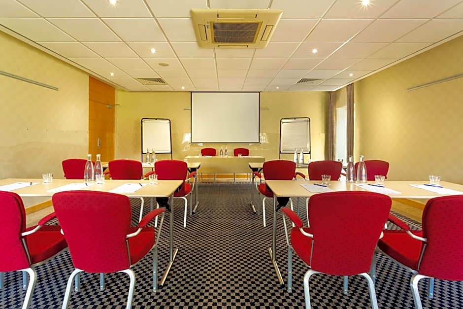 Holiday Inn Express Southampton - M27 J7 By IHG
