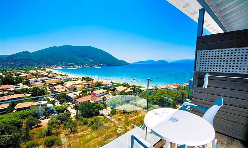 Ponti Beach Hotel