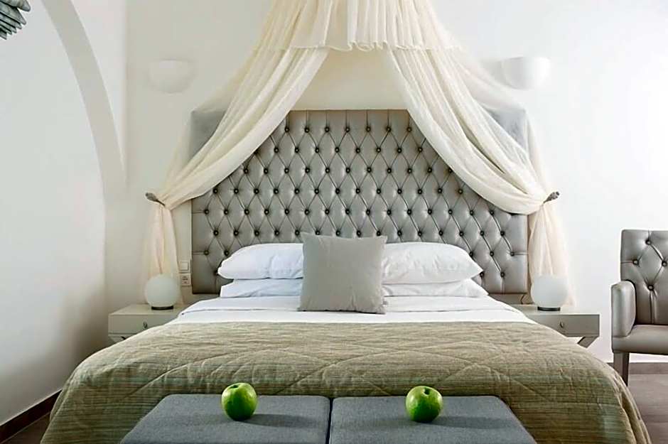 Daedalus Hotel