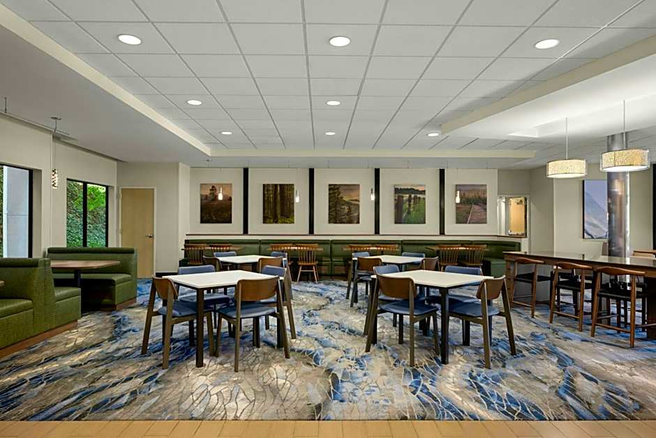 Fairfield Inn & Suites by Marriott Moscow