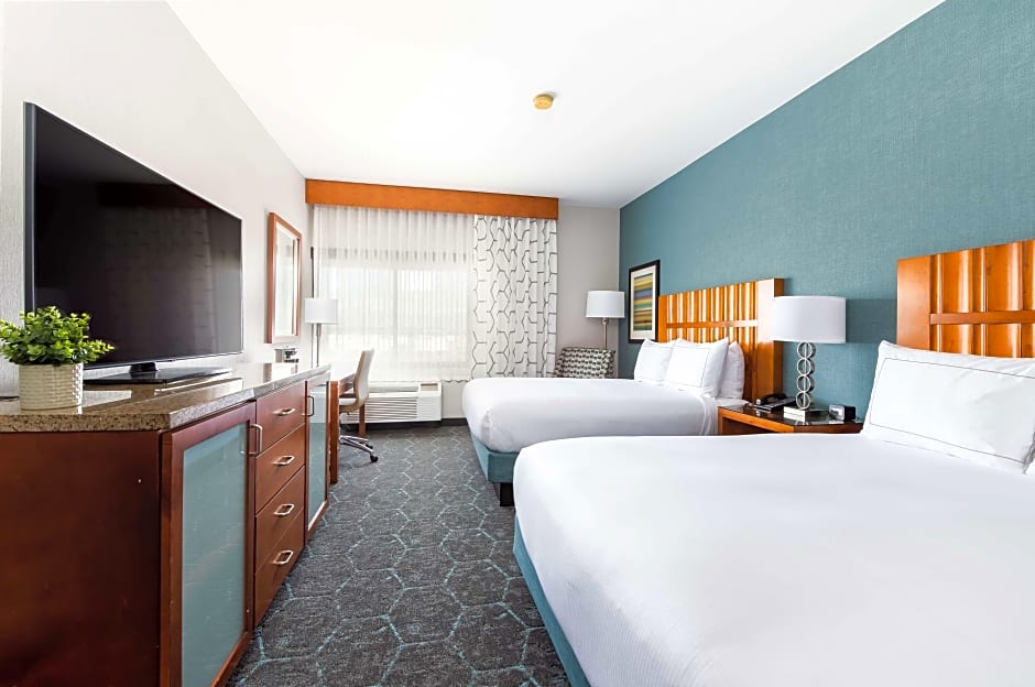 Foto 1 daripada 4 — 2 Queen Beds