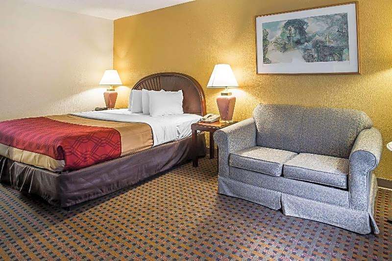 Rodeway Inn & Suites Carrollton