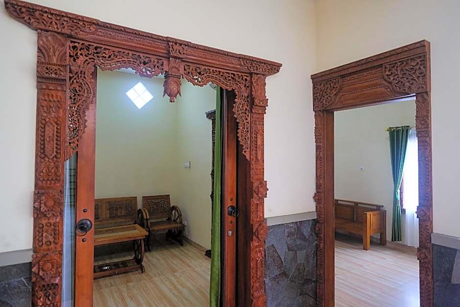 RedDoorz Syariah @ Klodran Solo