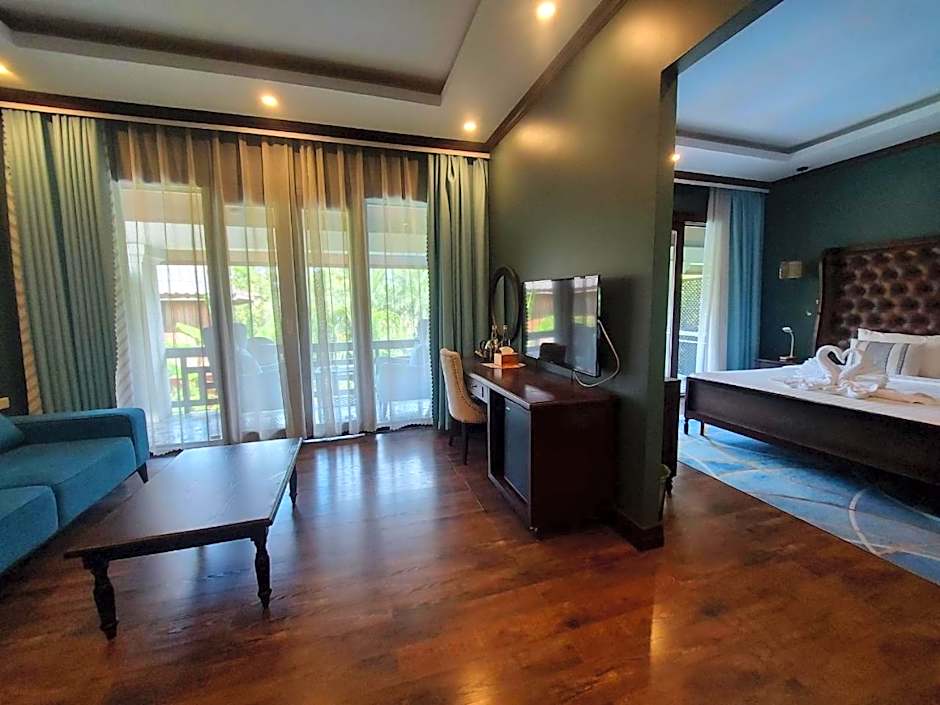 Sunrise Garden House