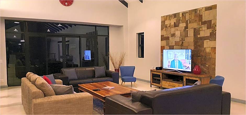 Highland Gate House 1023