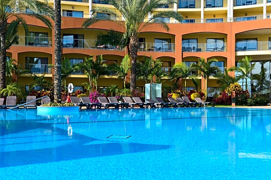 Pestana Promenade Ocean Resort Hotel